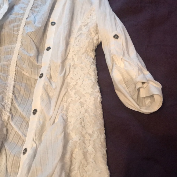 Top - Picture 2 of 3